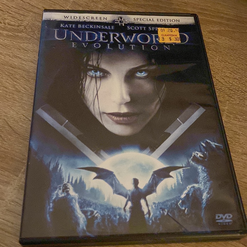 DVD bundle - Picture 4 of 5